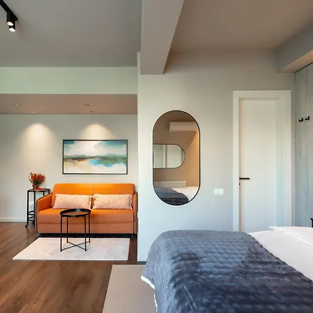 Ultra - Unirii & Old Town בוקרשט