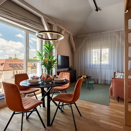 Ultra - Unirii & Old Town *