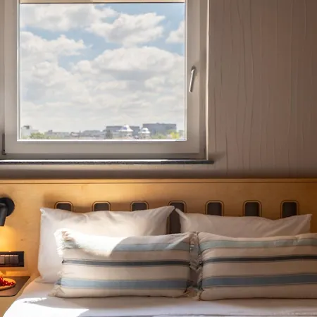 Ultra - Unirii & Old Town בוקרשט