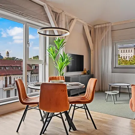 Apartment Ultra - Unirii & Old Town Bucharest