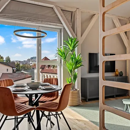 Ultra - Unirii & Old Town Apartment *