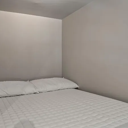 Ultra - Unirii & Old Town Apartment