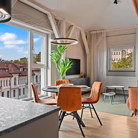 Ultra - Unirii & Old Town Apartment *