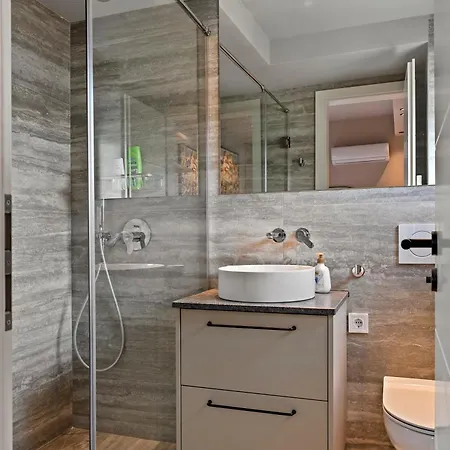 Ultra - Unirii & Old Town Apartment *