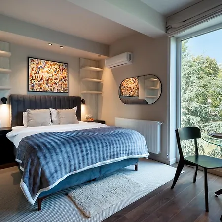 Ultra - Unirii & Old Town