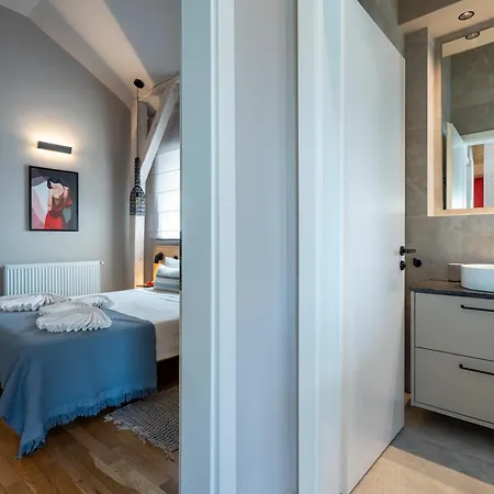 Ultra - Unirii & Old Town *