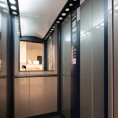 Ultra - Unirii & Old Town