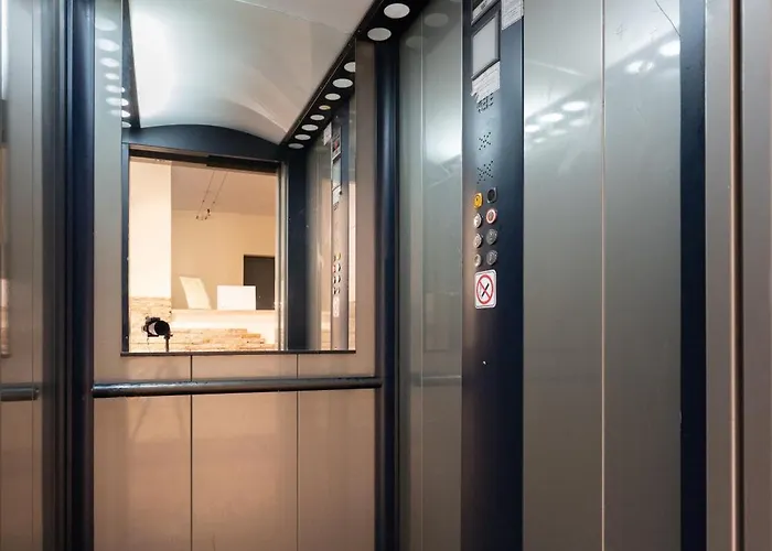 Ultra - Unirii & Old Town